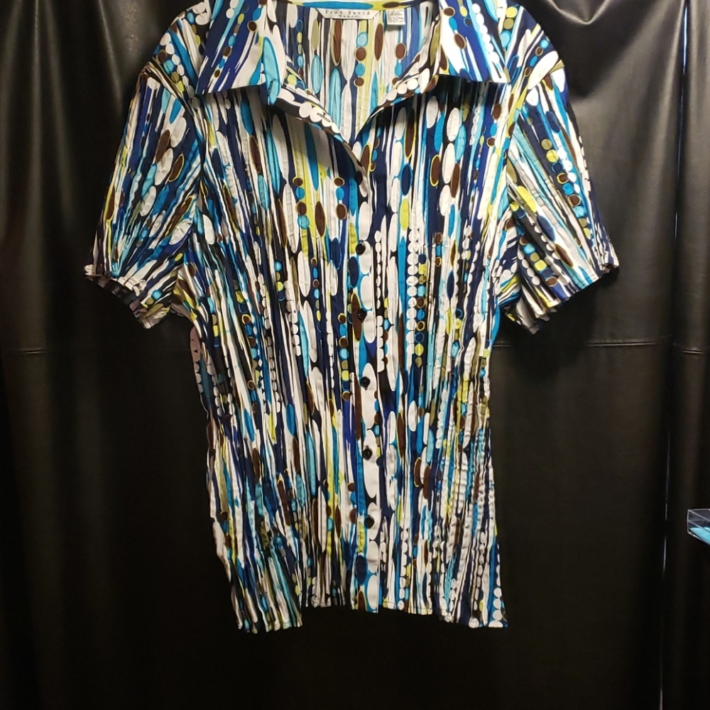 Short sleeve button down blouse